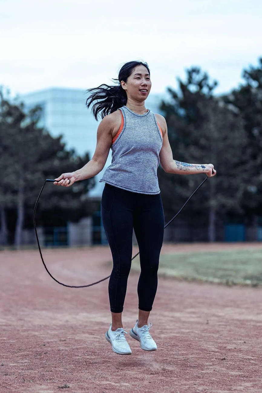 how many calories does skipping rope burn vgn