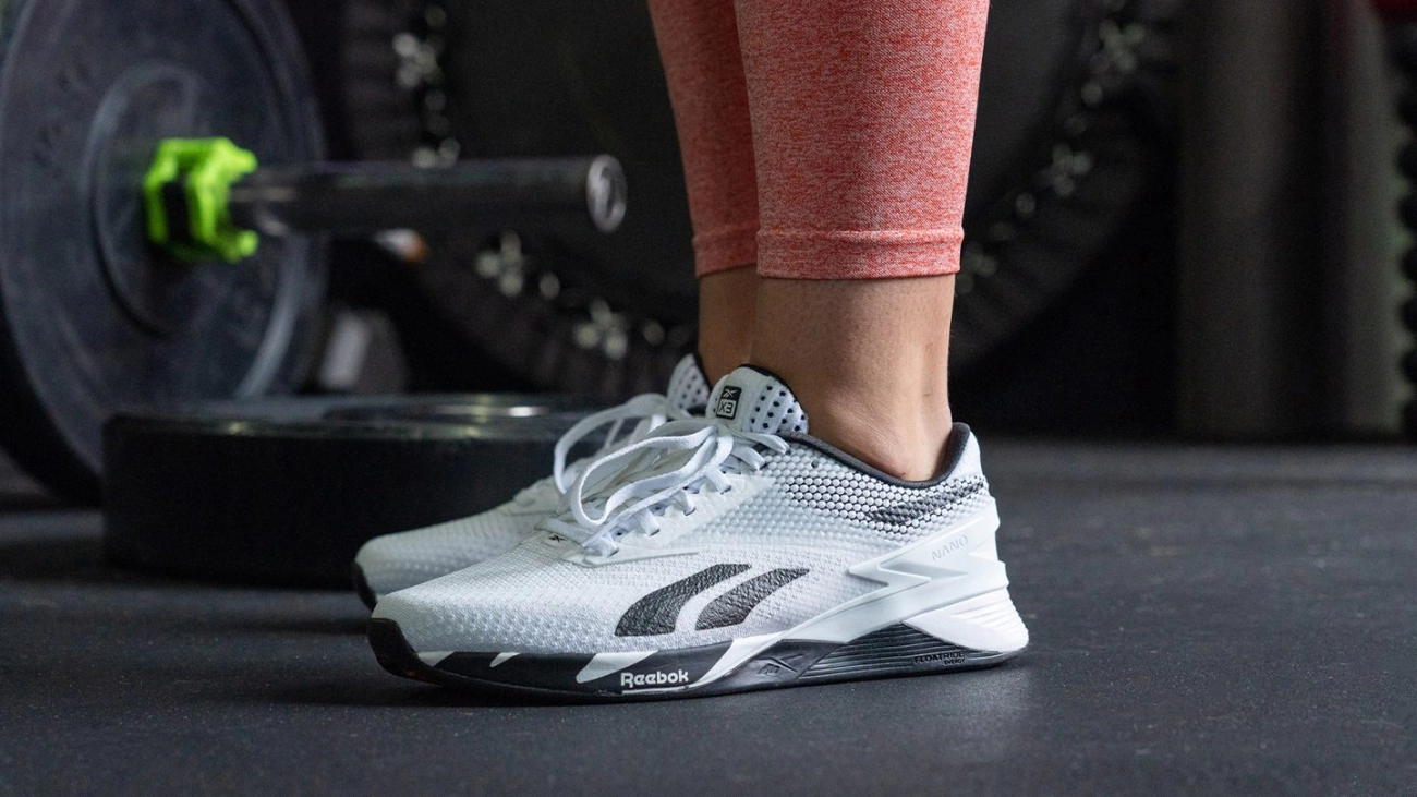 Comparaison entre la corde à sauter et les chaussures de course